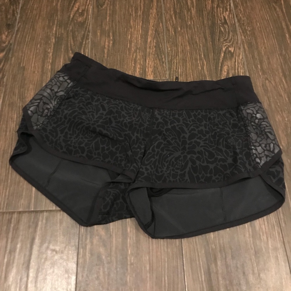 Lululemon BLK embossed floral print Speed Shorts